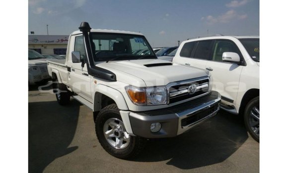 Buy Import Toyota Land Cruiser White Car in Import - Dubai in Abhasia Buy Import Toyota Land Cruiser White Car in Import - Dubai in Abhasia