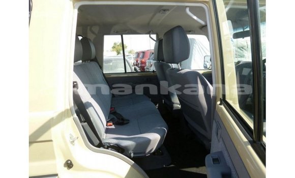 Buy Import Toyota Land Cruiser Beige Car in Import - Dubai in Abhasia Buy Import Toyota Land Cruiser Beige Car in Import - Dubai in Abhasia