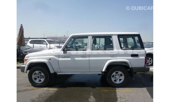 Buy Import Toyota Land Cruiser White Car in Import - Dubai in Abhasia Buy Import Toyota Land Cruiser White Car in Import - Dubai in Abhasia
