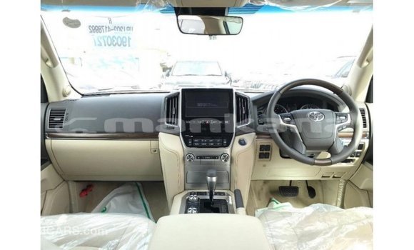 Buy Import Toyota Land Cruiser Black Car in Import - Dubai in Abhasia Buy Import Toyota Land Cruiser Black Car in Import - Dubai in Abhasia