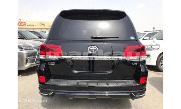 Buy Import Toyota Land Cruiser Black Car in Import - Dubai in Abhasia Buy Import Toyota Land Cruiser Black Car in Import - Dubai in Abhasia