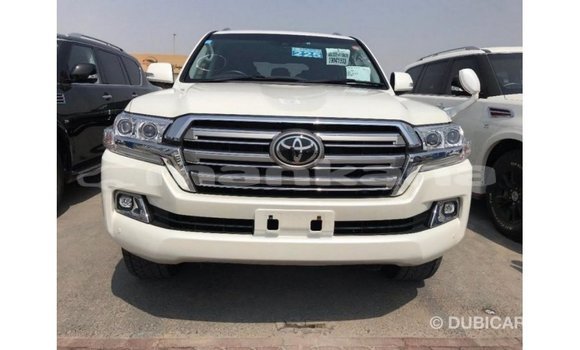Buy Import Toyota Land Cruiser White Car in Import - Dubai in Abhasia Buy Import Toyota Land Cruiser White Car in Import - Dubai in Abhasia