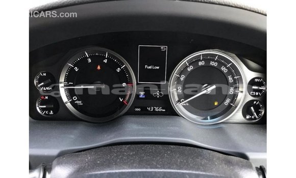 Buy Import Toyota Land Cruiser White Car in Import - Dubai in Abhasia Buy Import Toyota Land Cruiser White Car in Import - Dubai in Abhasia