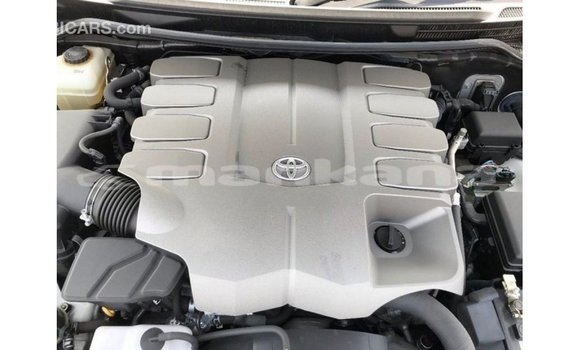 Buy Import Toyota Land Cruiser White Car in Import - Dubai in Abhasia Buy Import Toyota Land Cruiser White Car in Import - Dubai in Abhasia