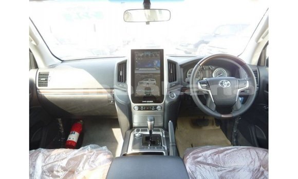 Buy Import Toyota Land Cruiser Black Car in Import - Dubai in Abhasia Buy Import Toyota Land Cruiser Black Car in Import - Dubai in Abhasia