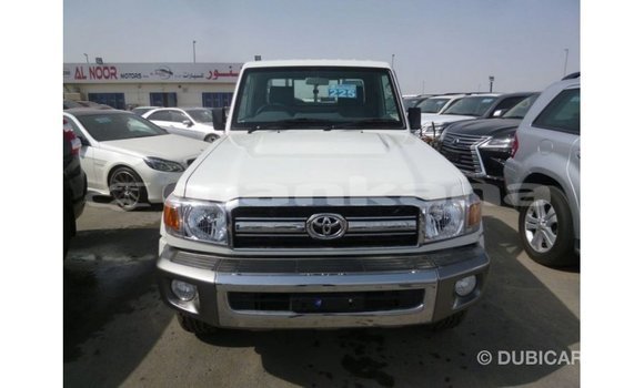 Buy Import Toyota Land Cruiser White Car in Import - Dubai in Abhasia Buy Import Toyota Land Cruiser White Car in Import - Dubai in Abhasia