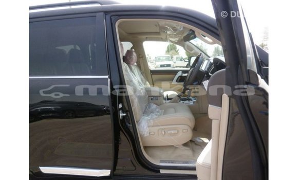 Buy Import Toyota Land Cruiser Black Car in Import - Dubai in Abhasia Buy Import Toyota Land Cruiser Black Car in Import - Dubai in Abhasia