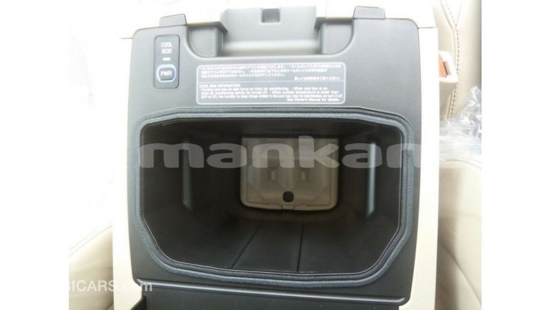 Big with watermark toyota land cruiser abhasia import dubai 2507