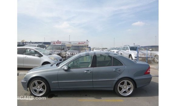 Buy Import Mercedes-Benz 190 Blue Car in Import - Dubai in Abhasia Buy Import Mercedes-Benz 190 Blue Car in Import - Dubai in Abhasia