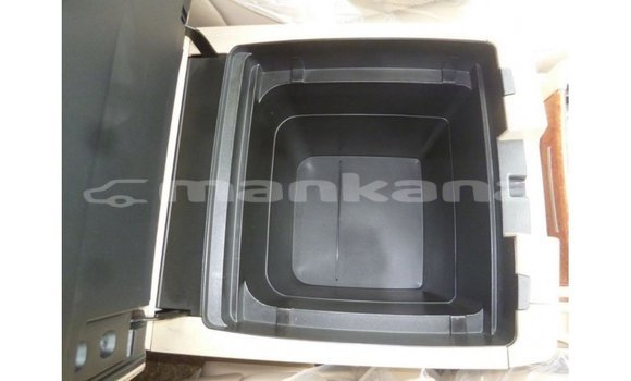 Buy Import Toyota Land Cruiser White Car in Import - Dubai in Abhasia Buy Import Toyota Land Cruiser White Car in Import - Dubai in Abhasia