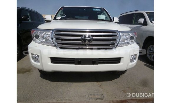 Buy Import Toyota Land Cruiser White Car in Import - Dubai in Abhasia Buy Import Toyota Land Cruiser White Car in Import - Dubai in Abhasia