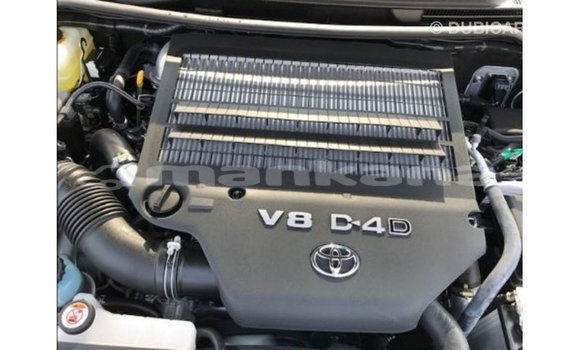 Buy Import Toyota Land Cruiser White Car in Import - Dubai in Abhasia Buy Import Toyota Land Cruiser White Car in Import - Dubai in Abhasia