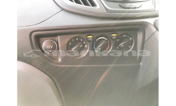 Buy Import Ford Club Wagon White Car in Import - Dubai in Abhasia Buy Import Ford Club Wagon White Car in Import - Dubai in Abhasia