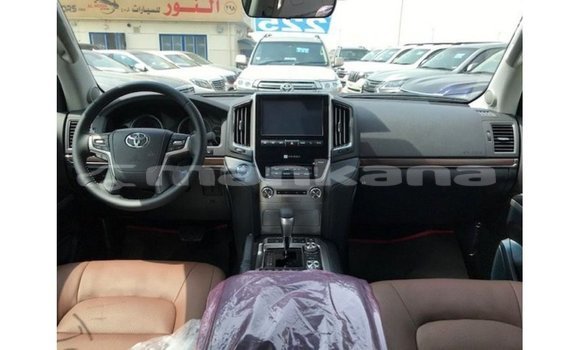 Buy Import Toyota Land Cruiser Black Car in Import - Dubai in Abhasia Buy Import Toyota Land Cruiser Black Car in Import - Dubai in Abhasia