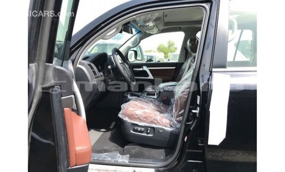 Buy Import Toyota Land Cruiser Black Car in Import - Dubai in Abhasia Buy Import Toyota Land Cruiser Black Car in Import - Dubai in Abhasia