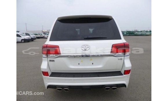Buy Import Toyota Land Cruiser White Car in Import - Dubai in Abhasia Buy Import Toyota Land Cruiser White Car in Import - Dubai in Abhasia