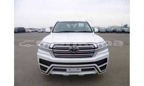 Buy Import Toyota Land Cruiser White Car in Import - Dubai in Abhasia Buy Import Toyota Land Cruiser White Car in Import - Dubai in Abhasia