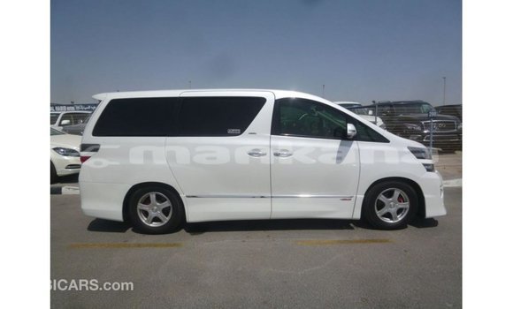 Buy Import Toyota Vellfire White Car in Import - Dubai in Abhasia Buy Import Toyota Vellfire White Car in Import - Dubai in Abhasia