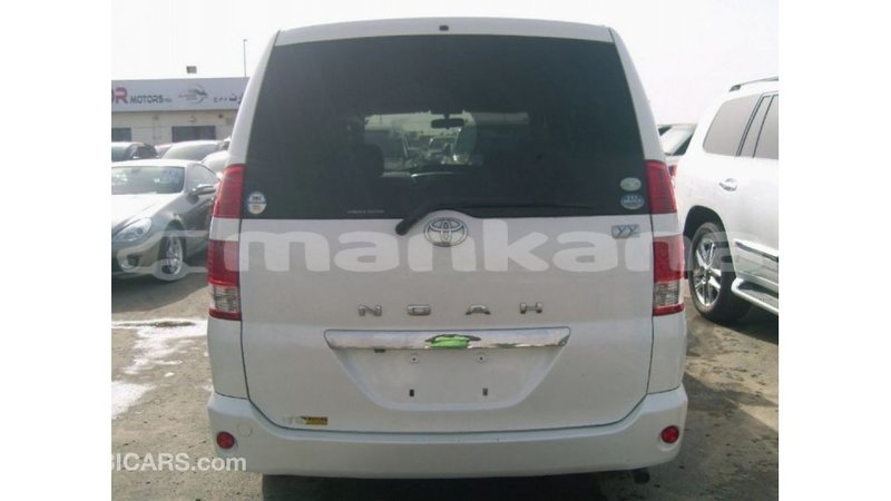 Big with watermark toyota noah abhasia import dubai 2542