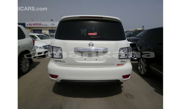 Buy Import Nissan Patrol White Car in Import - Dubai in Abhasia Buy Import Nissan Patrol White Car in Import - Dubai in Abhasia