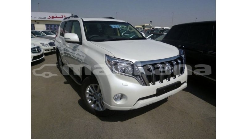 Big with watermark toyota prado abhasia import dubai 2561