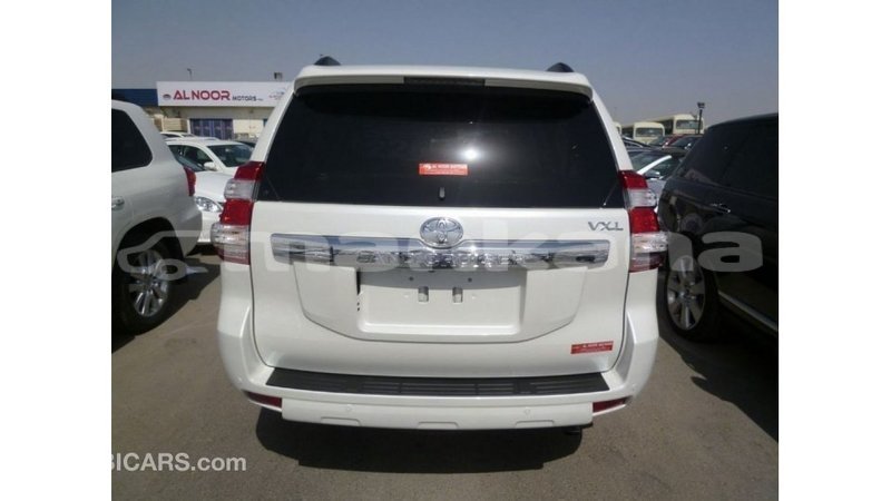 Big with watermark toyota prado abhasia import dubai 2561