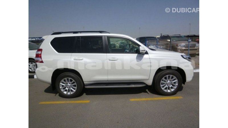 Big with watermark toyota prado abhasia import dubai 2561