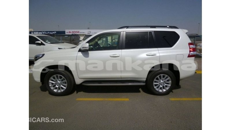 Big with watermark toyota prado abhasia import dubai 2561
