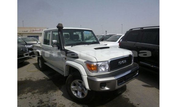 Buy Import Toyota Land Cruiser White Car in Import - Dubai in Abhasia Buy Import Toyota Land Cruiser White Car in Import - Dubai in Abhasia