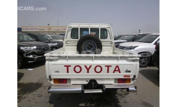 Buy Import Toyota Land Cruiser White Car in Import - Dubai in Abhasia Buy Import Toyota Land Cruiser White Car in Import - Dubai in Abhasia