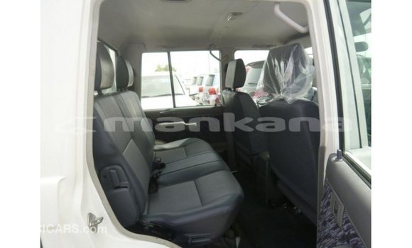 Buy Import Toyota Land Cruiser White Car in Import - Dubai in Abhasia Buy Import Toyota Land Cruiser White Car in Import - Dubai in Abhasia