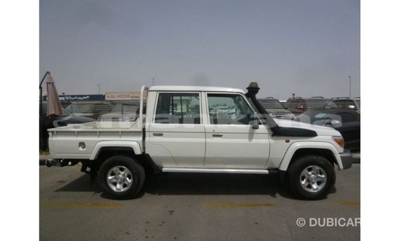 Buy Import Toyota Land Cruiser White Car in Import - Dubai in Abhasia Buy Import Toyota Land Cruiser White Car in Import - Dubai in Abhasia