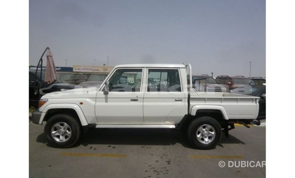 Buy Import Toyota Land Cruiser White Car in Import - Dubai in Abhasia Buy Import Toyota Land Cruiser White Car in Import - Dubai in Abhasia