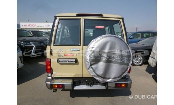 Buy Import Toyota Land Cruiser Beige Car in Import - Dubai in Abhasia Buy Import Toyota Land Cruiser Beige Car in Import - Dubai in Abhasia