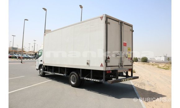 Buy Import Mitsubishi Carisma White Car in Import - Dubai in Abhasia