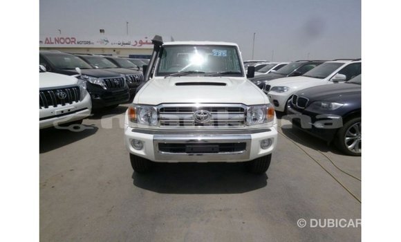 Buy Import Toyota Land Cruiser White Car in Import - Dubai in Abhasia Buy Import Toyota Land Cruiser White Car in Import - Dubai in Abhasia
