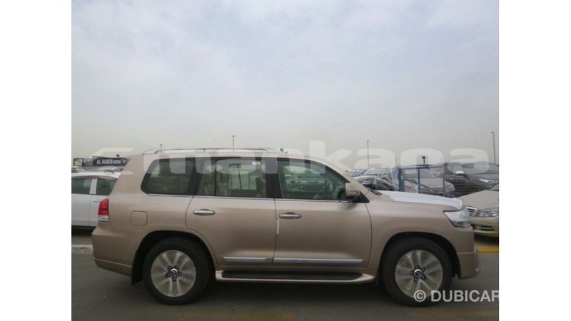 Big with watermark toyota land cruiser abhasia import dubai 2583