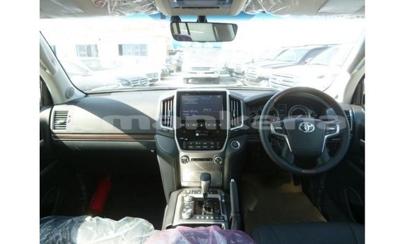 Buy Import Toyota Land Cruiser Black Car in Import - Dubai in Abhasia Buy Import Toyota Land Cruiser Black Car in Import - Dubai in Abhasia