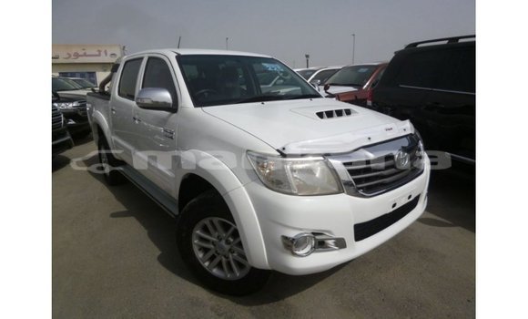 Buy Import Toyota Hilux White Car in Import - Dubai in Abhasia Buy Import Toyota Hilux White Car in Import - Dubai in Abhasia