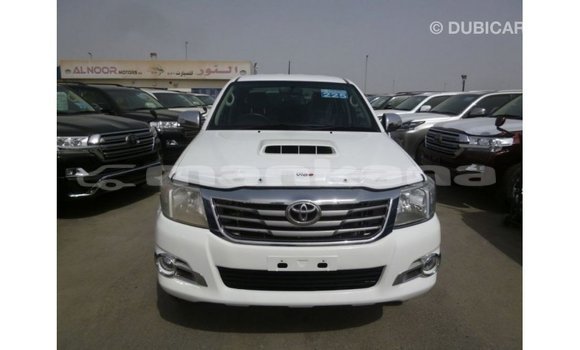 Buy Import Toyota Hilux White Car in Import - Dubai in Abhasia Buy Import Toyota Hilux White Car in Import - Dubai in Abhasia