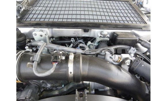 Buy Import Toyota Land Cruiser White Car in Import - Dubai in Abhasia Buy Import Toyota Land Cruiser White Car in Import - Dubai in Abhasia