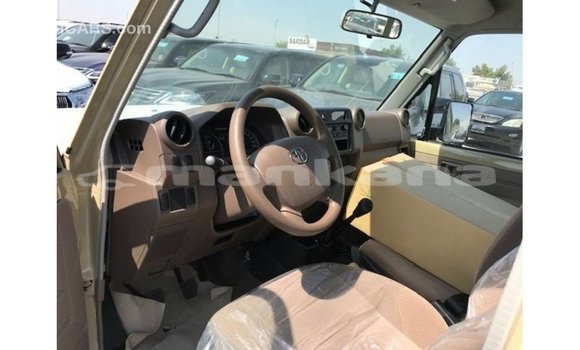 Buy Import Toyota Land Cruiser Beige Car in Import - Dubai in Abhasia Buy Import Toyota Land Cruiser Beige Car in Import - Dubai in Abhasia