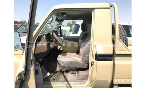 Buy Import Toyota Land Cruiser Beige Car in Import - Dubai in Abhasia Buy Import Toyota Land Cruiser Beige Car in Import - Dubai in Abhasia