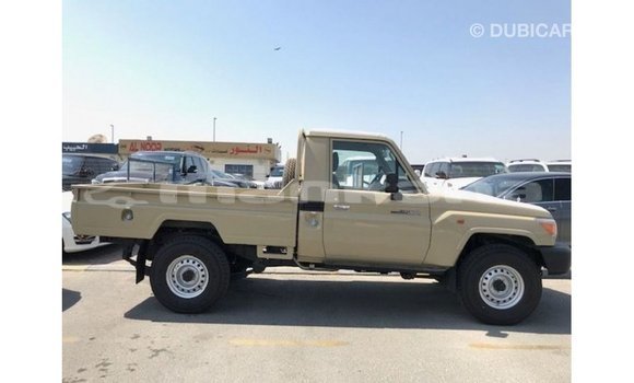 Buy Import Toyota Land Cruiser Beige Car in Import - Dubai in Abhasia Buy Import Toyota Land Cruiser Beige Car in Import - Dubai in Abhasia