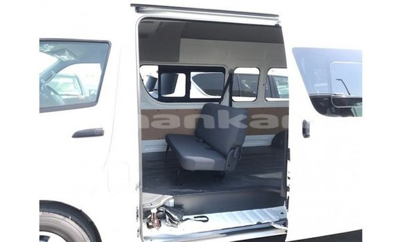 Buy Import Toyota Hiace White Car in Import - Dubai in Abhasia Buy Import Toyota Hiace White Car in Import - Dubai in Abhasia