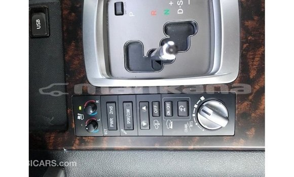 Buy Import Toyota Land Cruiser White Car in Import - Dubai in Abhasia Buy Import Toyota Land Cruiser White Car in Import - Dubai in Abhasia