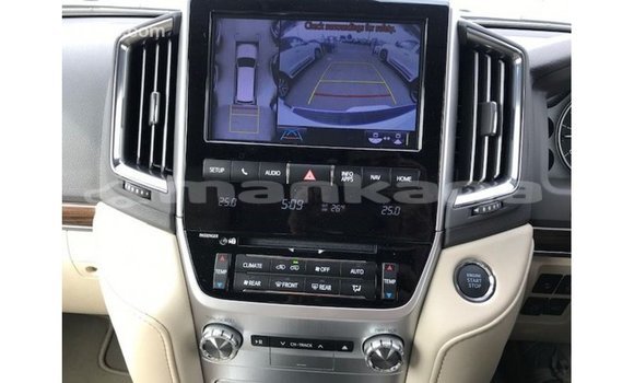 Buy Import Toyota Land Cruiser White Car in Import - Dubai in Abhasia Buy Import Toyota Land Cruiser White Car in Import - Dubai in Abhasia