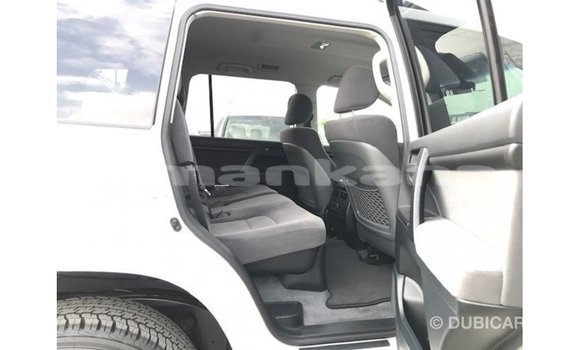 Buy Import Toyota Land Cruiser White Car in Import - Dubai in Abhasia Buy Import Toyota Land Cruiser White Car in Import - Dubai in Abhasia