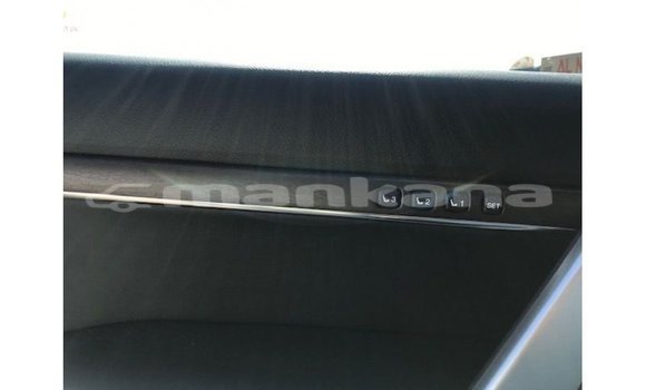 Buy Import Toyota Land Cruiser White Car in Import - Dubai in Abhasia Buy Import Toyota Land Cruiser White Car in Import - Dubai in Abhasia