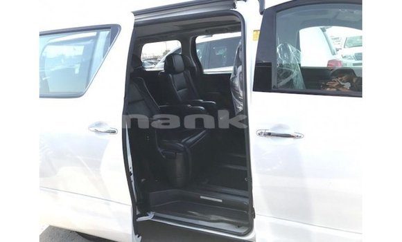 Buy Import Toyota Vellfire White Car in Import - Dubai in Abhasia Buy Import Toyota Vellfire White Car in Import - Dubai in Abhasia